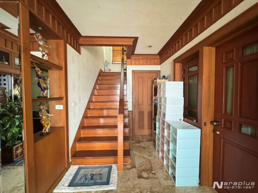 รูป 68070948 : ขายบ้านเดี่ยว 2 ชั้น Built-in ทั้งหลัง ขนาด 4 ห้องนอน บนที่ดิน 84.3 ตารางวา หมู่บ้านลัดดารมย์ วัชรพล-สุขาภิบาล 5 - รูปที่ 15/23