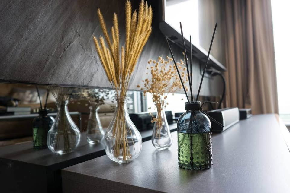 picture [ FOR RENT ]  ⚡🌈 BL090604 – 333 Riverside ⚡🌈 LINE: @theagentpro (Don’t forget the "@") - 7/12