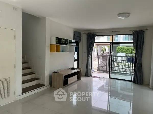 picture 3-BR House at Saransiri Phaholyotin - Saimai in Sai Mai (ID 2234511) - 11/24
