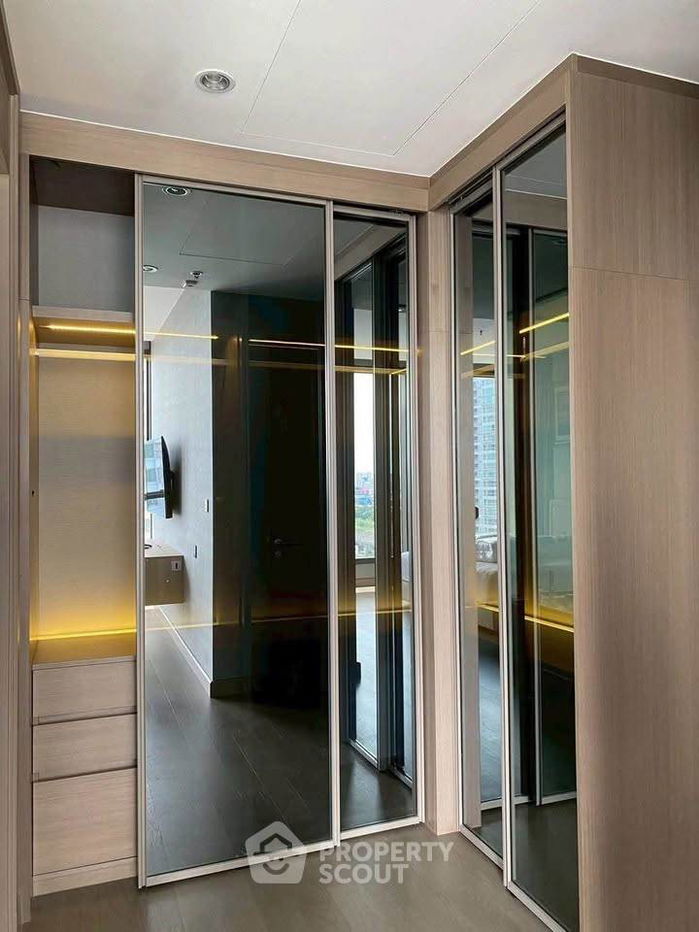picture 2-BR Condo at The Esse At Singha Complex near MRT Phetchaburi (ID 2241674) - 9/17