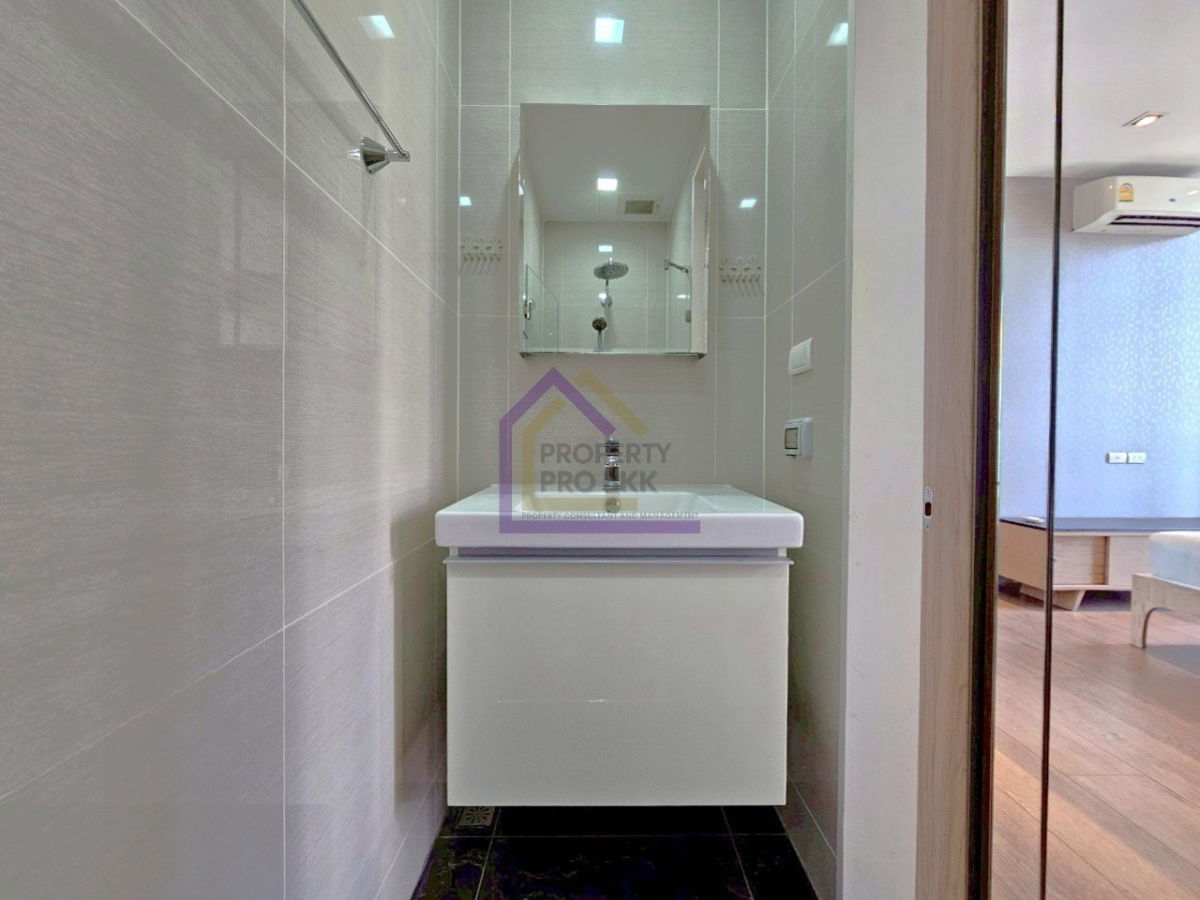picture 🌟🌟 For Sale Park Origin Phrom Phong: 1 bedroom corner unit on high floor near BTS Phrom Phong - 11/21