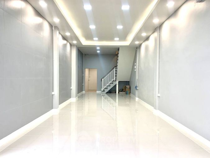 2-bed townhouse for sale, 141.3 sqm, 16 sq wah, Bang Phlat