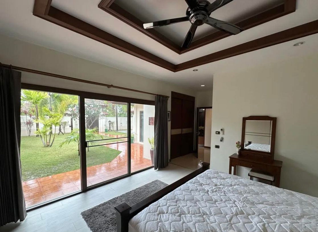 picture Resort-style detached house in the luxury project Baan Balina 4  For  For Rent - 4/14