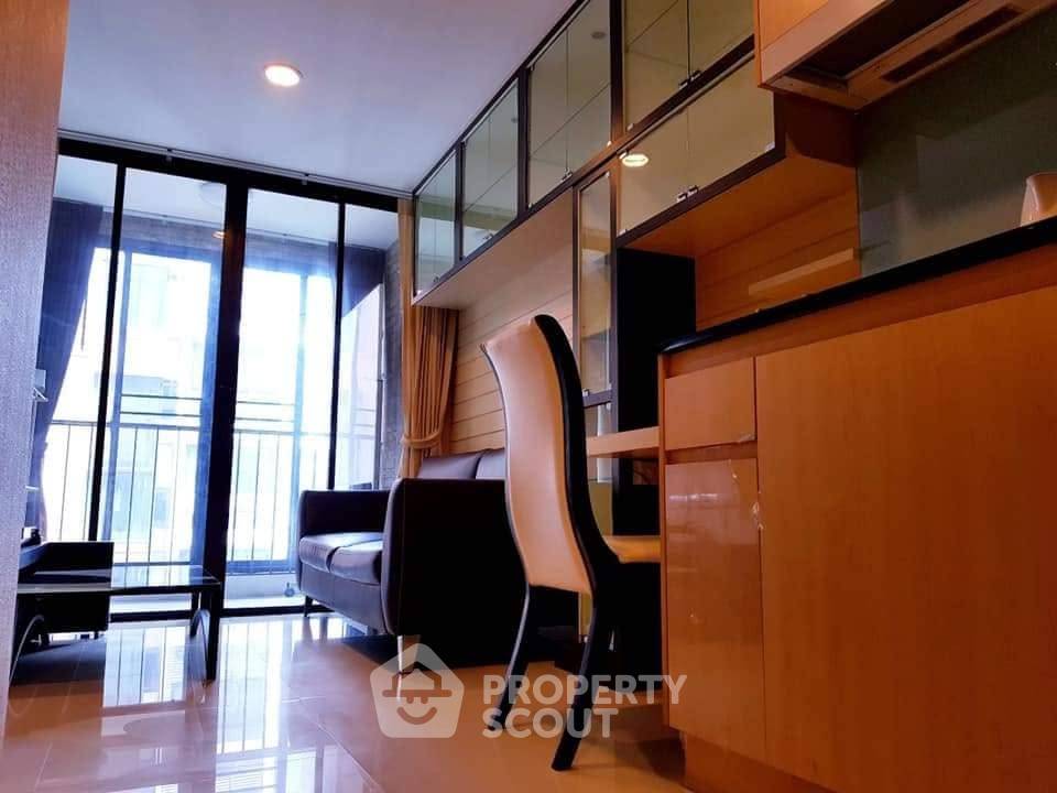 picture 1-BR Condo at Ideo Blucove Sathorn near BTS Wongwian Yai (ID 1103264) - 2/8