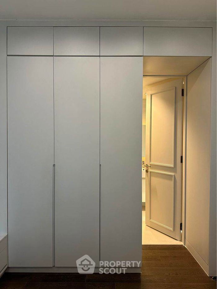picture 1-BR Condo at Nara 9 Sathorn-Narathiwas near BTS Saint Louis (ID 1425249) - 12/16