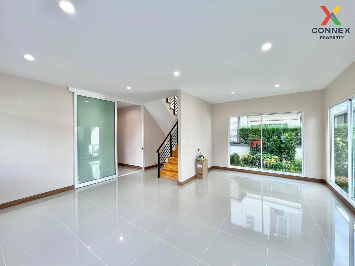 picture For Sale House , Life Bangkok Boulevard Rangsit , wide frontage , newly renovated , Pracha Thipat , Thanyaburi , Pathum Thani , CX-126870 ✅ Live chat with us ADD LINE @connexproperty ✅  - 9/12