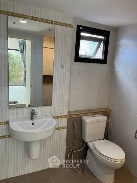 picture 3-BR House at Saransiri Phaholyotin - Saimai in Sai Mai (ID 2234511) - 12/24