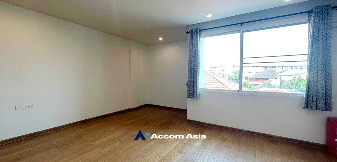 รูป 🔼🔽 AccomA 📩 Home Office 4 BR Townhouse in Klong Tan (AA33995) - รูปที่ 20/20