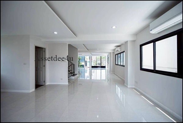 รูป AF145 ให้เช่าอาคารพร้อมที่จอดรถ สำนักงาน 5 ชั้น พร้อมลิฟต์ ย่านพัฒนาการใกล้ทองหล่อ เอกมัย ที่จอดรถ 20 คัน - รูปที่ 4/9