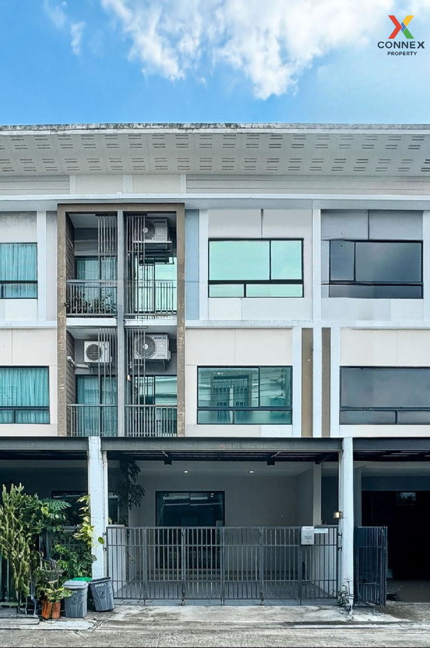 picture For Sale Townhouse/Townhome  , The Village Rangsit-Wongwaen , Lat Sawai , Lam Luk Ka , Pathum Thani , CX-127056 ✅ Live chat with us ADD LINE @connexproperty ✅  - 1/9