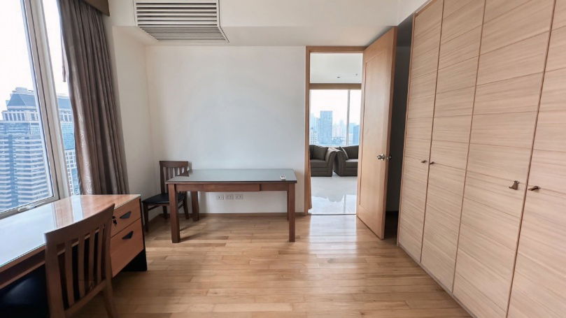 picture Condo For Rent  3 Bedrooms at  The Empire place   near BTS Chong Nonsi Ref. A15250801 - 11/18