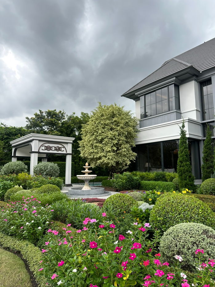 picture ✨ Luxury Fully-Furnished Home 5 Bedroom 6 Bathroom 6Parking*   Special Price 130 MB* - 2/36