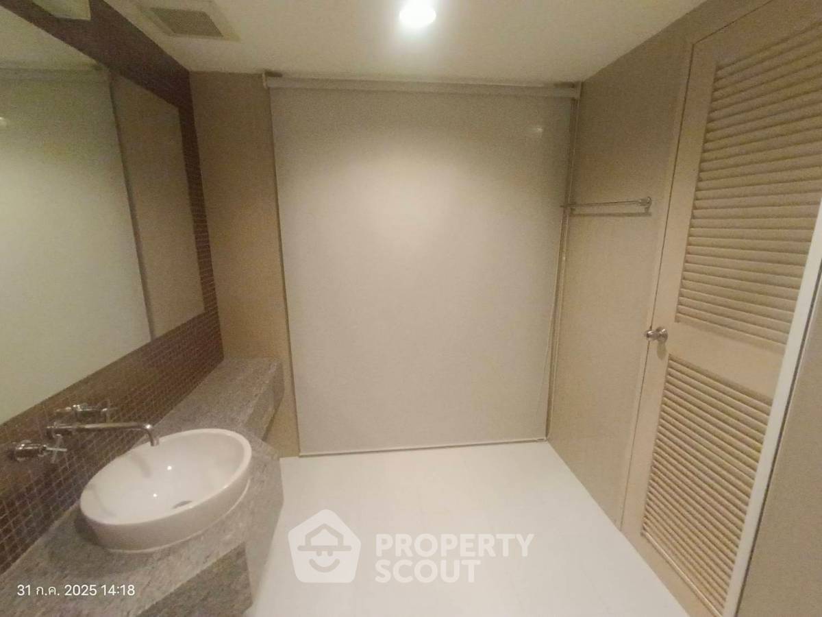 picture Studio Condo at Veranda Residence Condominium near ARL Ramkhamhaeng (ID 2237736) - 7/16