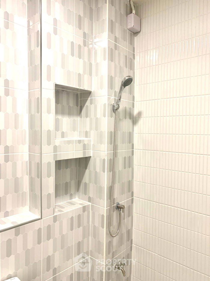picture 2-BR Townhouse near MRT Bang Yi Khan (ID 2229687) - 8/44