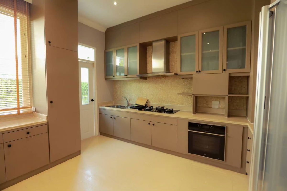 picture * Golden Nakara Onnut 65 for Sale *  4 bedrooms 5 bathrooms  - 14/50