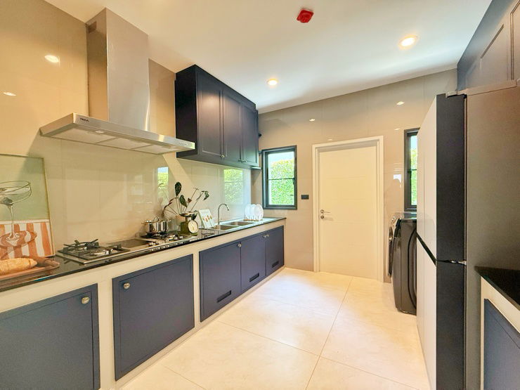 picture ✨ EXCLUSIVE DEAL – Ready-to-Move Luxury Home Best Price in the Project | Setthasiri Bangna Km.10 Selected units with up to 9 MB discount*  - 4/7