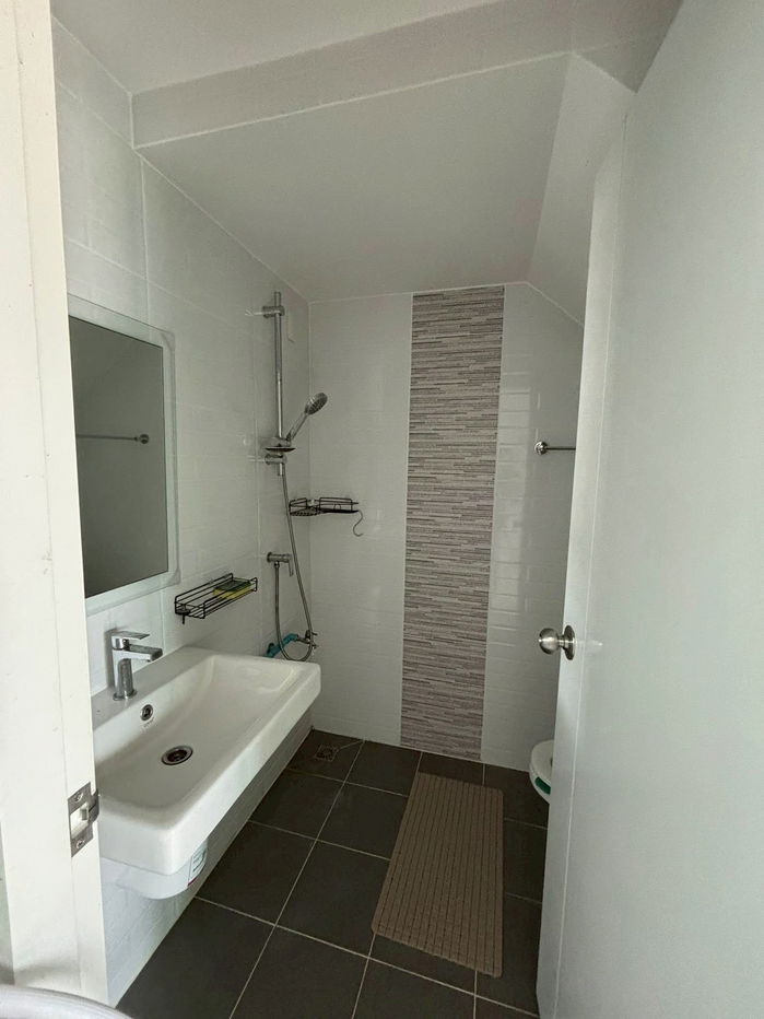 รูป 🏠 ให้เช่าทาวน์โฮม 2 ชั้น หมู่บ้านสิริเพลส รังสิต-คลองสอง ✅ พร้อมเข้าอยู่ | เฟอร์ครบ | อินเทอร์เน็ตฟรี - รูปที่ 5/10