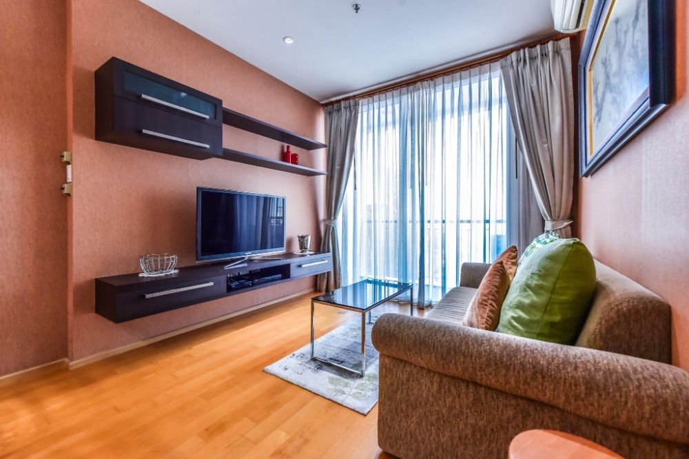 รูป Villa Rachatewi【𝐒𝐄𝐋𝐋 & 𝐑𝐄𝐍𝐓】🔥วินเทจผสมโมเดิร์นเบา ๆ กลิ่นอายคลาสสิกที่ไม่ตกยุค🔥  ติดต่อไลน์ไอดี: @hacondo - รูปที่ 4/8