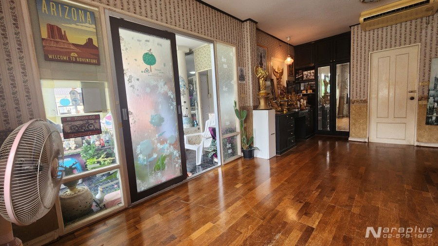รูป 68070930 : ขายบ้านเดี่ยว 2 ชั้น สไตล์ทรอปิคอล บนที่ดินขนาด 68.4 ตร.ว. โครงการ ลัดดารมย์ รัตนาธิเบศร์  ไทรม้า นนทบุรี - รูปที่ 17/22