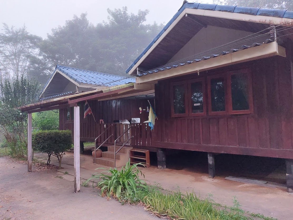 รูป ขายด่วน! ที่ดิน พร้อมบ้าน 4 หลัง (ติดแม่น้ำแคว)  ต.ลิ่นถิ่น อ.ทองผาภูมิ จ.กาญจนบุรี (ราคาถูก!  5,500,000 ) - รูปที่ 12/20