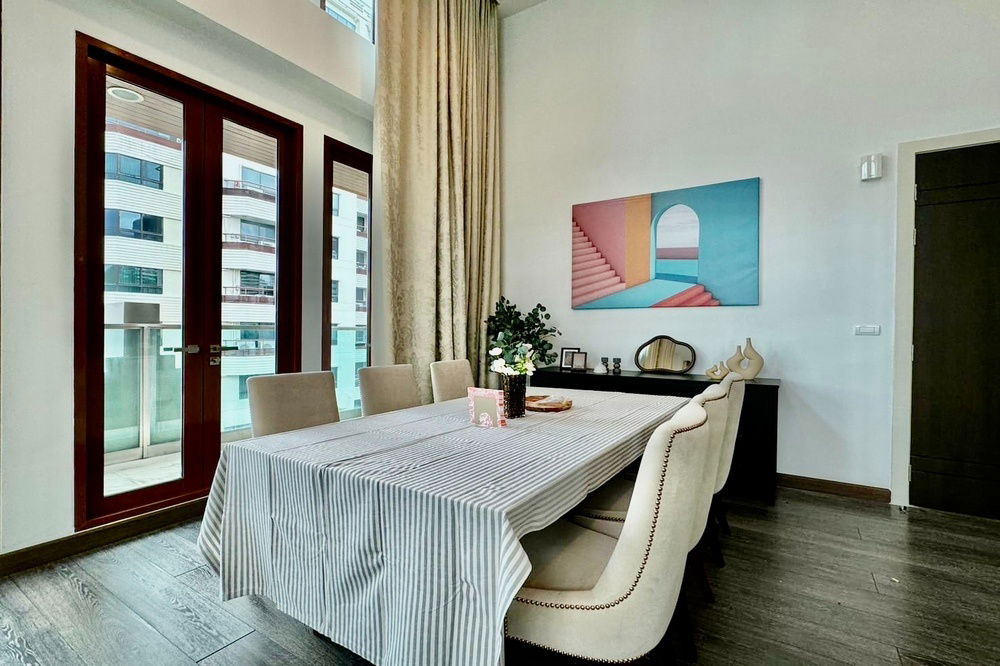picture For Rent Penthouse !!🔥 Code C20240200005....The Crest Ruamrudee, 3 bed, 3 bath, 1 maid's room, high floor 14+, furnished, ready to move in 📣 - 3/10