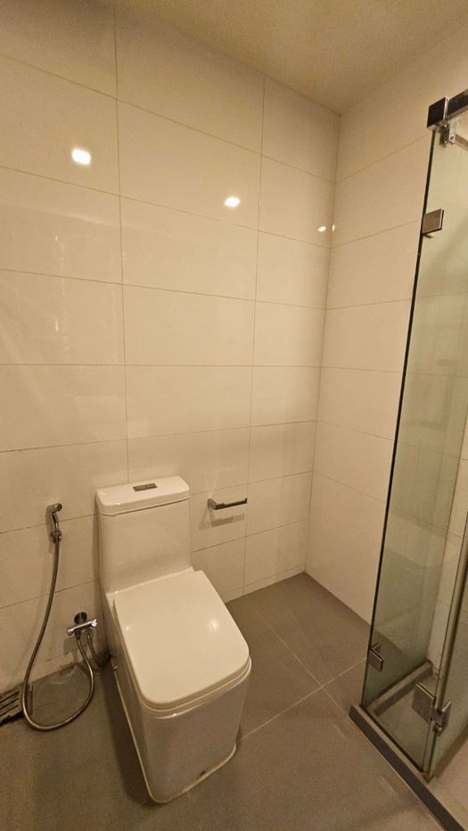 picture Available for rent! The Room Rama4 1 Bedroom with 45sqm. Fully furnished no damaged from earthquake. Ready to move in - 14/15