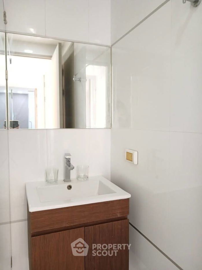 picture 2-BR Condo at Thru Thonglor in Bang Kapi (ID 2240142) - 13/22