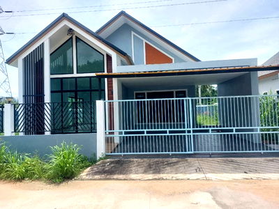 ขายบ้านเดี่ยว : ที่ดิน 4 ไร่ พร้อมบ้านสวยๆ 2 หลัง แถวเขาไม้แก้ว ใกล้ถนน 331