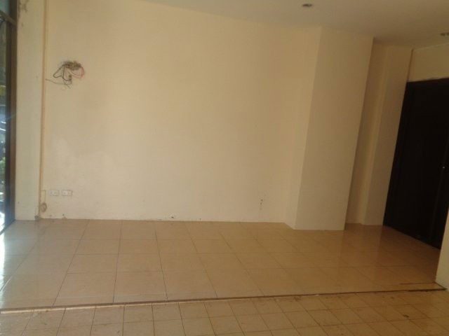 picture FOR SALE  TOWNHOUSE PROPERTY  4500000 BAHT. - 2/8