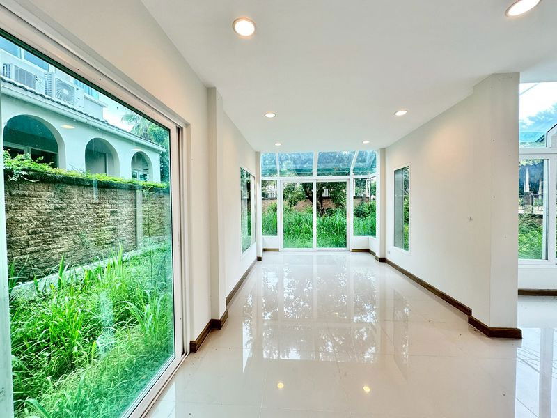 picture Luxury detached house for sale, Casa Legend Sriracha, near the motorway, prime location, great  price - 4/20