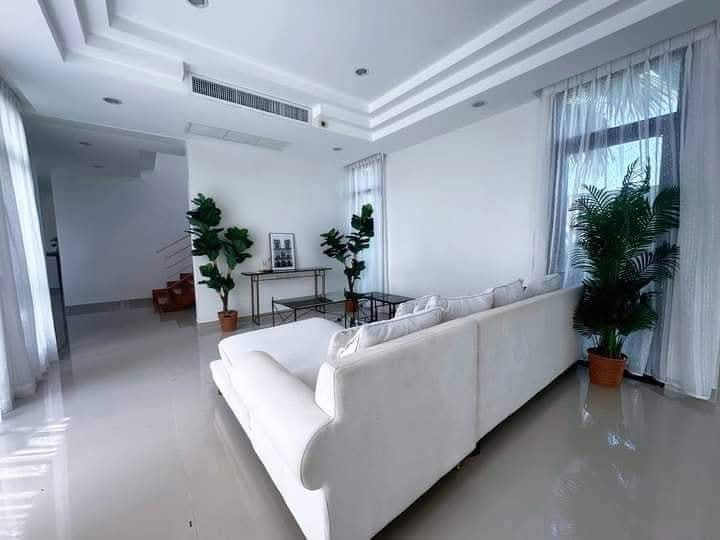 picture Phuthara PATTAYA Pool Villa available for rent/sale - 10/17