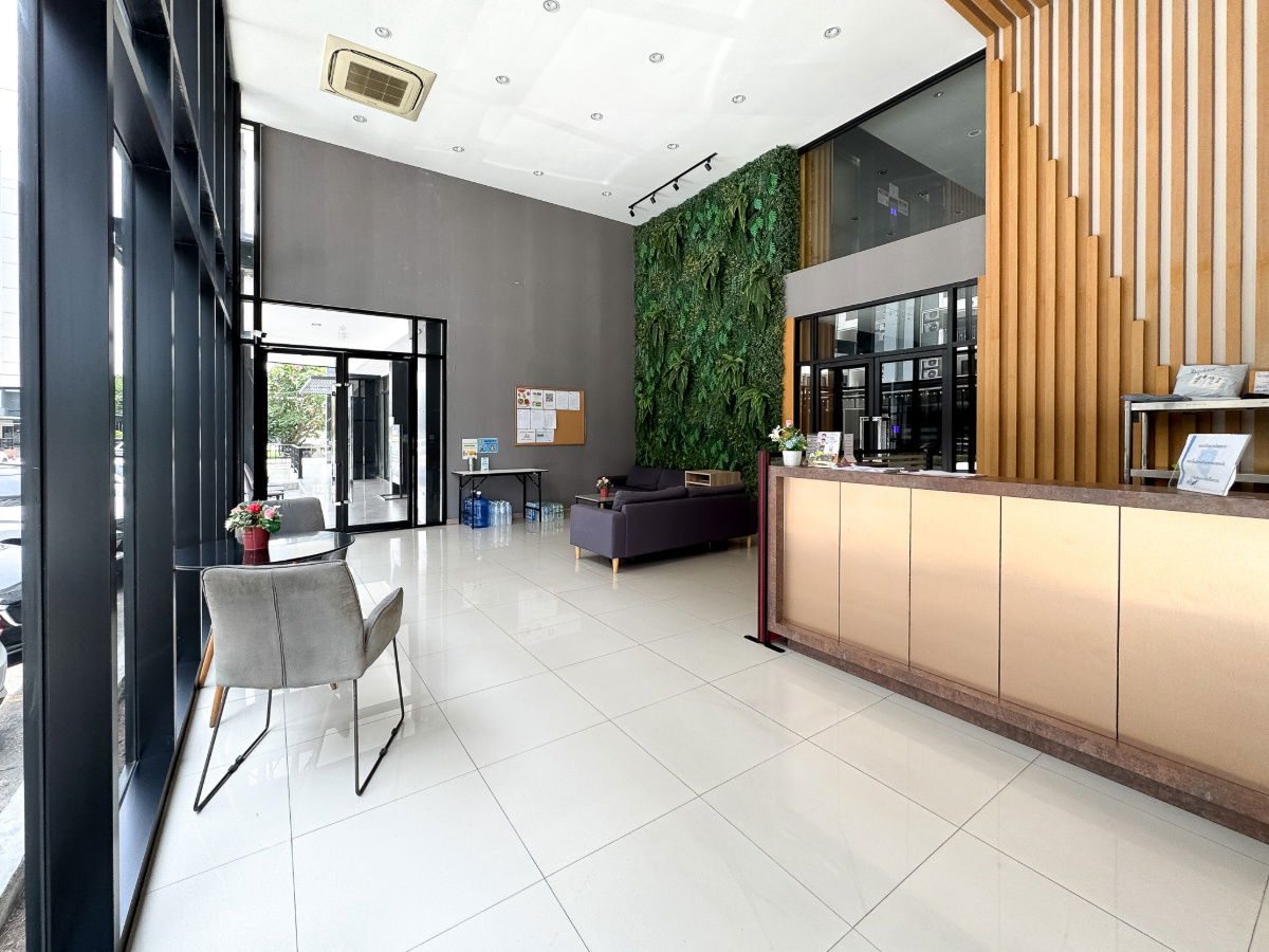 picture 📍 Sell Level Condo Bang Na Garden & Swimming Pool view only 1.49 million. Convenient transportation.  Near Central Bangna / Mega Bangna - 12/12