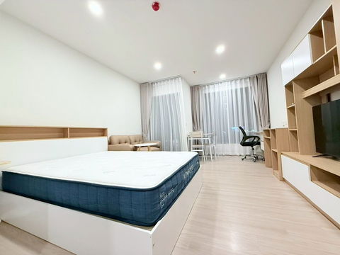 ✨ Washing machine included. Aspire Sukhumvit - Rama 4 Condo, 27 sq m, 9th floor, only 15,000 baht. 🏡💖