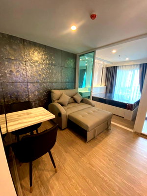 คอนโดให้เช่า : ให้เช่าคอนโด Regent Home Bangna พร้อมเข้าอยู่สนใจติดต่อ Line @goodmanpro หรือ โทร 0999029192