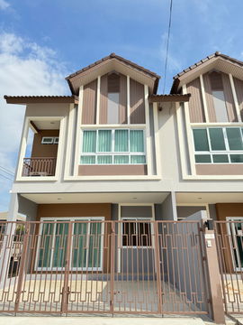2-story townhome for sale Sukniwet 12 Project Soi Pracha Uthit 33-Suksawat 64