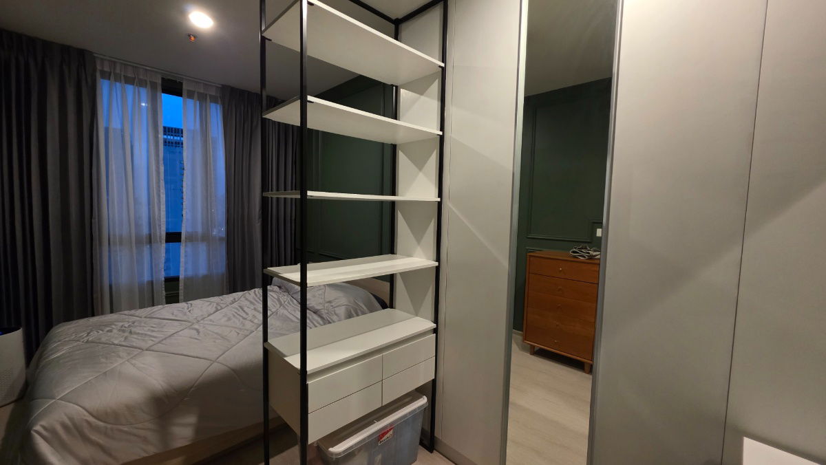picture Selling condo next to the MRT Lat Phrao and the yellow line 3.9MB, complete with 1 bedroom, 1 bathroom. - 6/19
