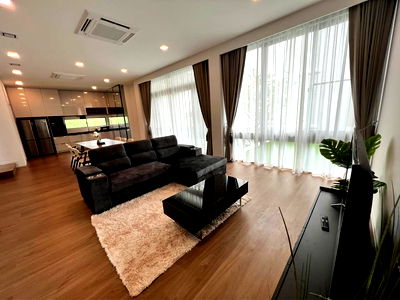 Houses for rent ม.นานาชาติแสตมฟอร์ด : [ FOR RENT ]  ⚡🌈 HHM0044 – Luxury House at VIVE Rama 9 ⚡🌈 LINE: @theagentpro (Don’t forget the "@")