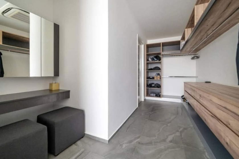 picture Luxury 3-storey house with elevator for rent in Pattaya - 8/12