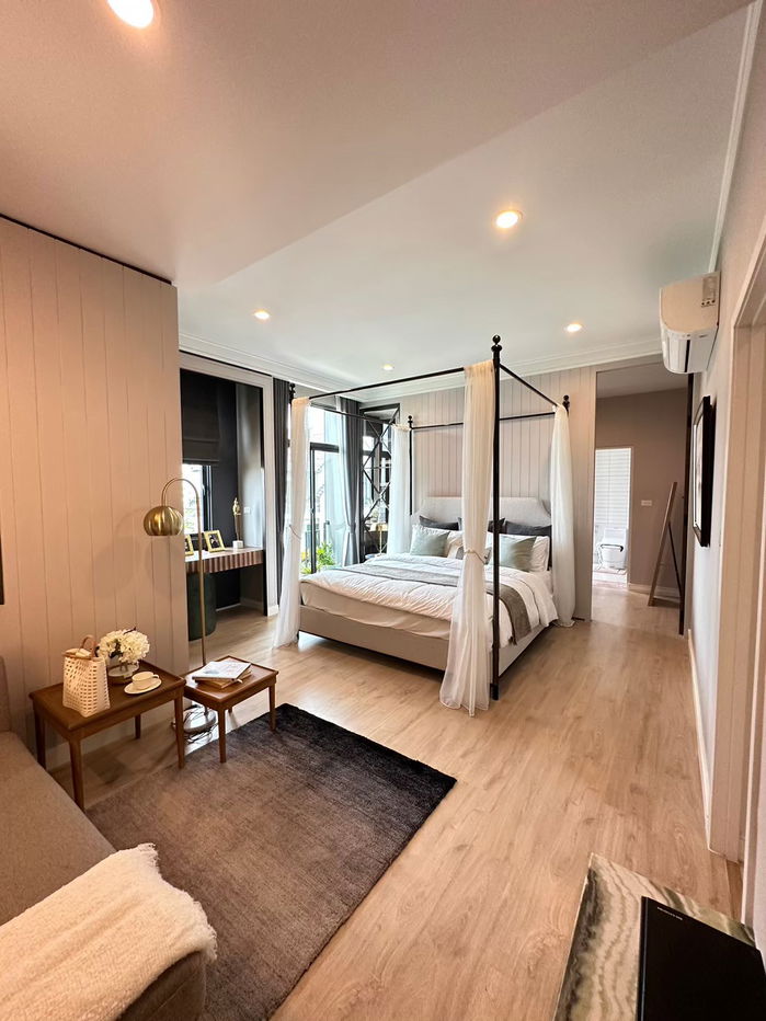 รูป ขายบ้านเดี่ยวแบบ Freesia | บ้านตัวอย่าง ทำเลต้นโครงการ | โครงการสราญสิริ บางนา พร้อมตกแต่งครบ เฟอร์นิเจอร์พรีเมียม พร้อมอยู่ทันที - รูปที่ 14/22