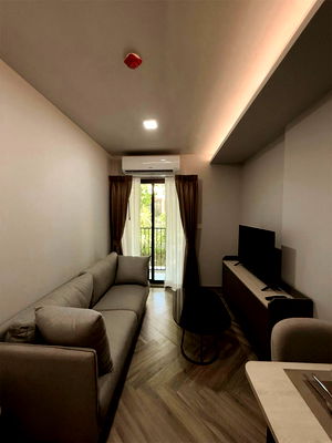 Condos for rent Charn Issara Tower 2 : Code: KJ8055  for rent Chapter Thonglor 25 // Line ID: @kjcondo (with @) //