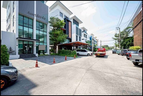 รูป AF145 ให้เช่าอาคารพร้อมที่จอดรถ สำนักงาน 5 ชั้น พร้อมลิฟต์ ย่านพัฒนาการใกล้ทองหล่อ เอกมัย ที่จอดรถ 20 คัน - รูปที่ 1/9