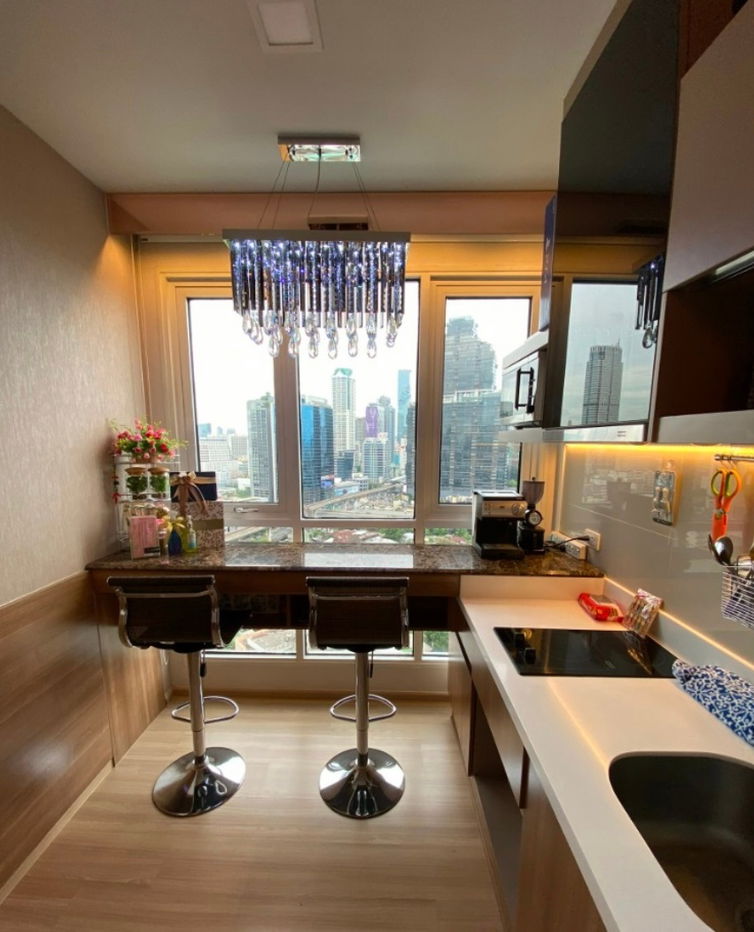 picture For sale: Rhythm Sathorn, beautiful, good location, ready to move in, near BTS Saphan Taksin. Interested? Add me on Line @841qqlnr - 2/18