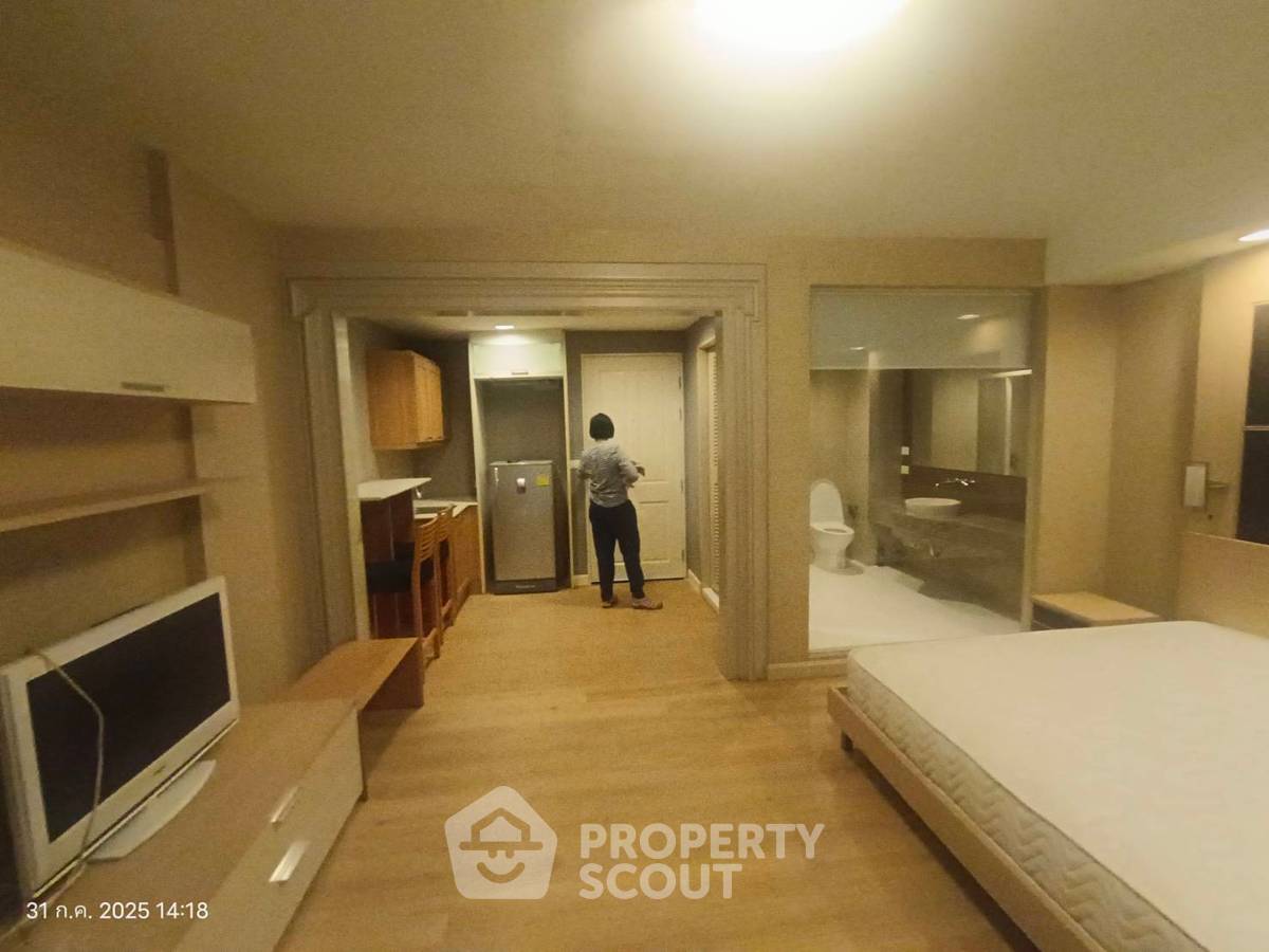 picture Studio Condo at Veranda Residence Condominium near ARL Ramkhamhaeng (ID 2237736) - 5/16