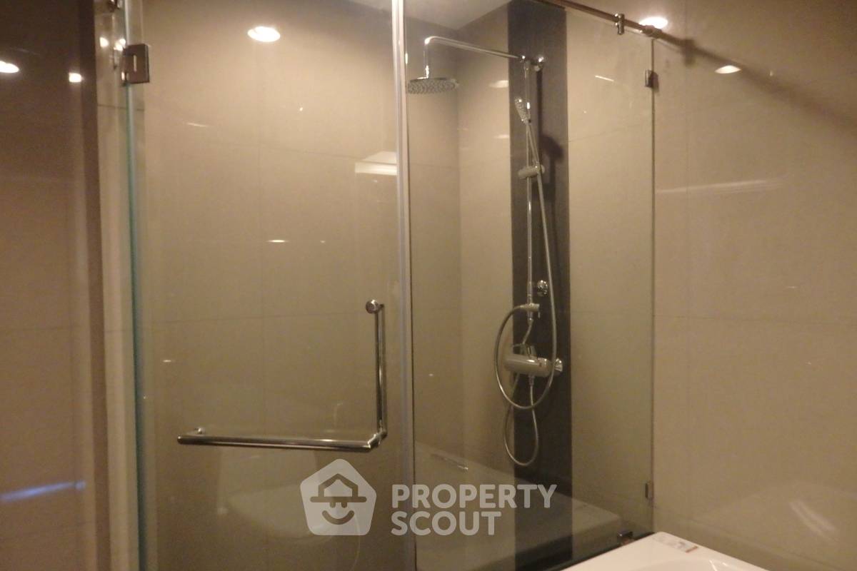 picture 2-BR Condo at The Crest Sukhumvit 34 near BTS Thong Lor (ID 887190) - 5/17