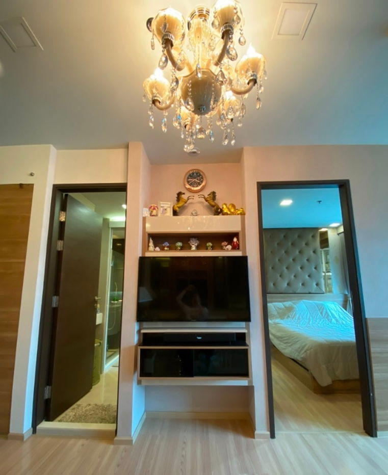 picture For sale: Rhythm Sathorn, beautiful, good location, ready to move in, near BTS Saphan Taksin. Interested? Add me on Line @841qqlnr - 4/18