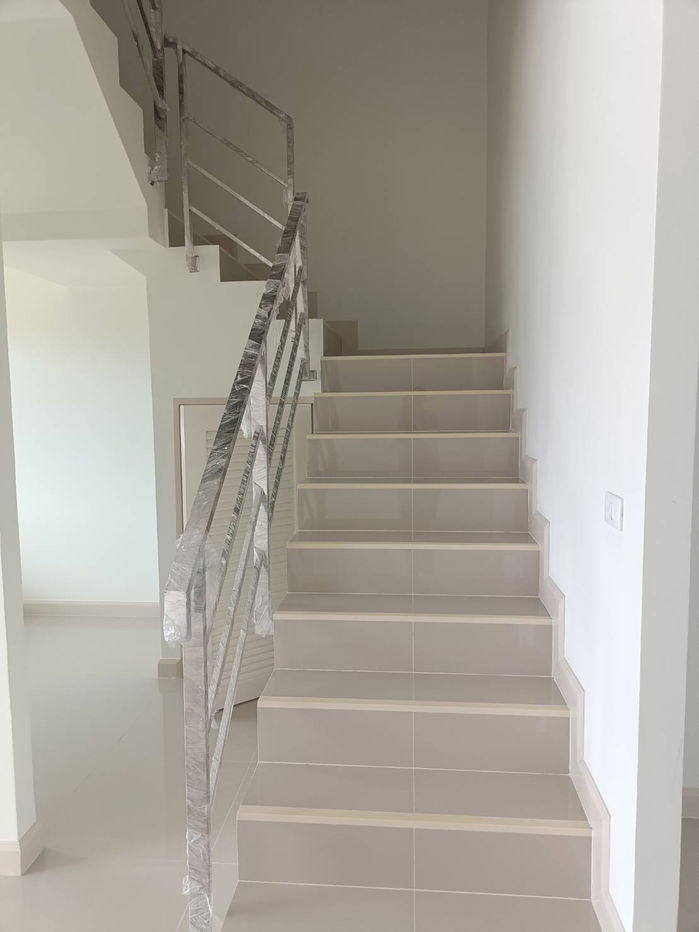 picture 2-story townhome for sale Sukniwet 12 Project Soi Pracha Uthit 33-Suksawat 64 - 9/16