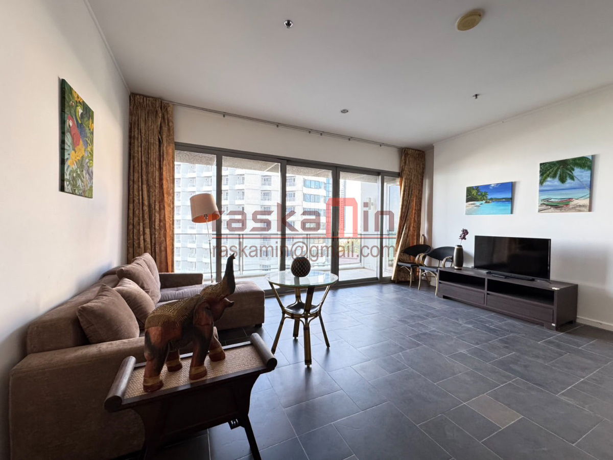 picture Urgent Sale: 1-Bedroom Condo at Northpoint Pattaya – Foreign Ownership Quota - 3/24