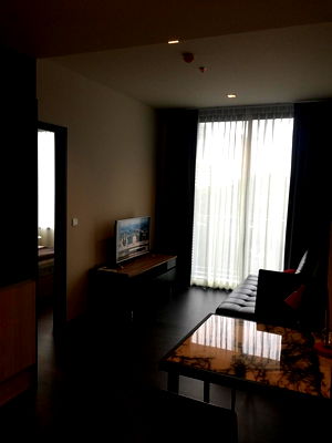 ขายคอนโด : ขายราคาทุน ๑ ห้องนอน ห้องหัวมุม