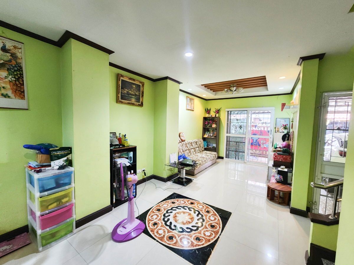 รูป ทั้งสงบแถมสะดวก! ขาย ทาวน์โฮม 2 ชั้น หมู่บ้านสินทวี พุทธสาคร กระทุ่มแบน เนื้อที่ 21 ตารางวา 3 ห้องนอน 3 ห้องน้ำ ต่อเติมเต็มพื้นที่ - รูปที่ 7/20