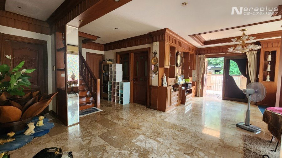 รูป 68070948 : ขายบ้านเดี่ยว 2 ชั้น Built-in ทั้งหลัง ขนาด 4 ห้องนอน บนที่ดิน 84.3 ตารางวา หมู่บ้านลัดดารมย์ วัชรพล-สุขาภิบาล 5 - รูปที่ 5/23